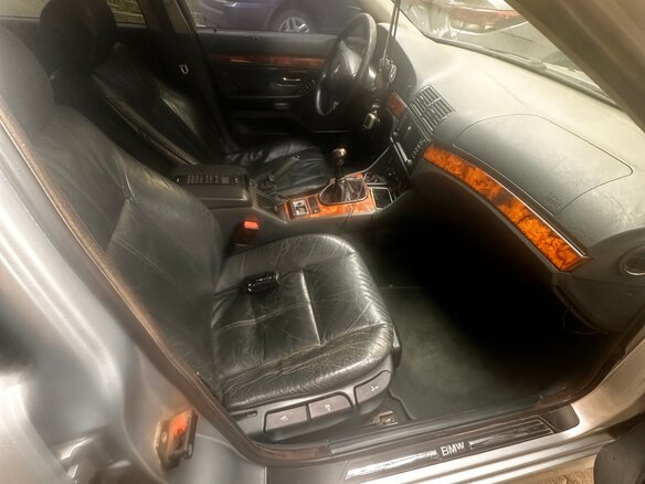 1997 BMW 5 серии 523i IV (E39), серебристый, 950000 рублей - вид 11