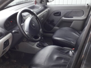 2002 Renault Symbol I Рестайлинг, чёрный, 235000 рублей, вид 3