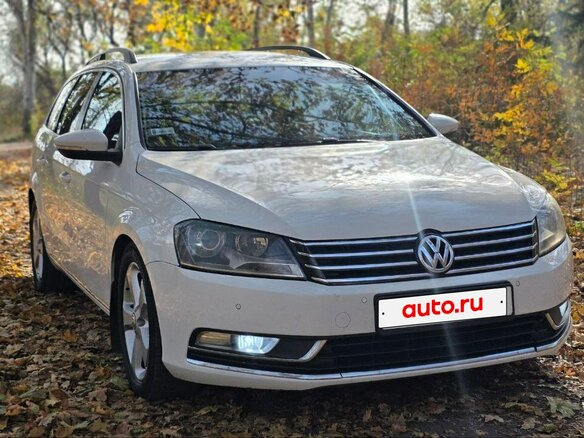 2011 Volkswagen Passat B7, белый, 1250000 рублей