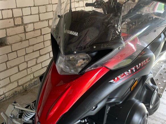 2012 Yamaha Venture, красный, 1250000 рублей