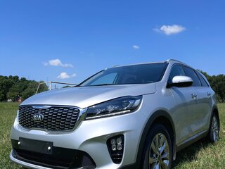 2018 Kia Sorento III Prime Рестайлинг, серебристый, 3000000 рублей, вид 1