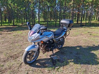 Kawasaki ZR-7