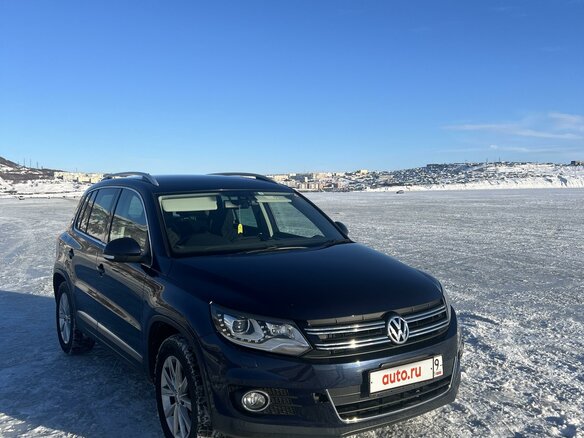 2012 Volkswagen Tiguan I Рестайлинг, синий, 1600000 рублей - вид 2