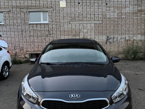 2017 Kia Ceed II Рестайлинг, серый, 1490000 рублей