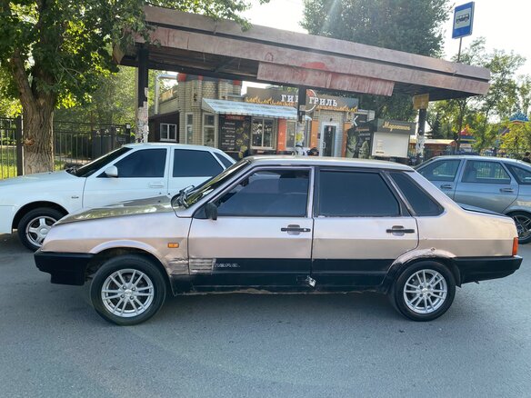 2000 Lada (ВАЗ) 21099, серебристый, 85000 рублей - вид 5