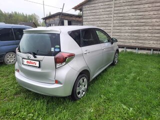 2015 Toyota Ractis II, серый, 950000 рублей, вид 4