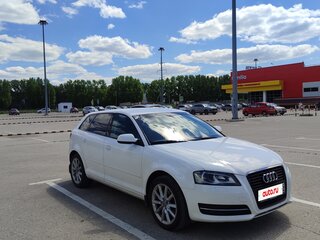 2012 Audi A3 II (8P) Рестайлинг 2, белый, 950000 рублей, вид 4