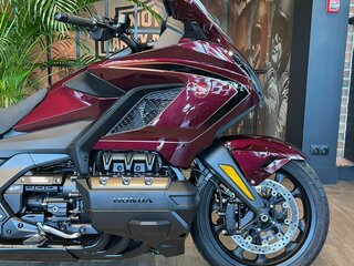2025 Honda GL 1800 Gold Wing, пурпурный, 4600000 рублей, вид 2