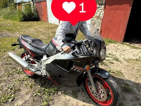 1990 Yamaha FZR1000, серый, 280000 рублей, вид 1