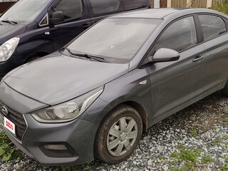 2017 Hyundai Solaris II, серый, 720000 рублей, вид 1