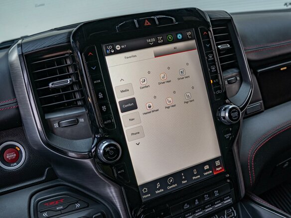 2022 Ram 1500 Crew Cab TRX V, красный - вид 15