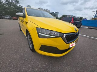 2021 Skoda Rapid II, жёлтый, 900000 рублей, вид 2