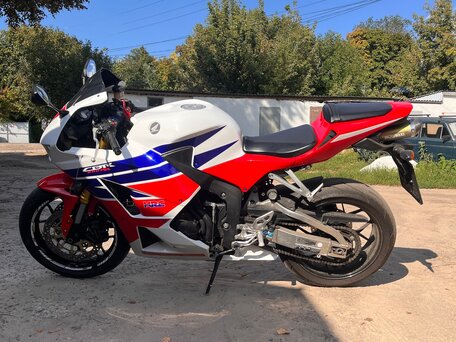 2015 Honda CBR 600RR, красный, 680000 рублей, вид 3