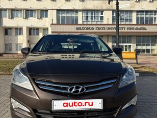 2014 Hyundai Solaris I Рестайлинг, коричневый, 989000 рублей, вид 3