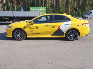 2022 Toyota Camry VIII (XV70) Рестайлинг, чёрный, 3200000 рублей, вид 4