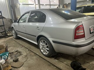 2002 Skoda Octavia I (A4) Рестайлинг, серебристый, 550000 рублей, вид 2