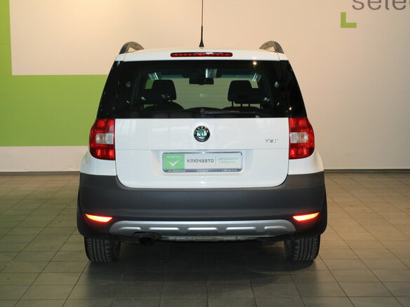 2010 Skoda Yeti I, белый - вид 6