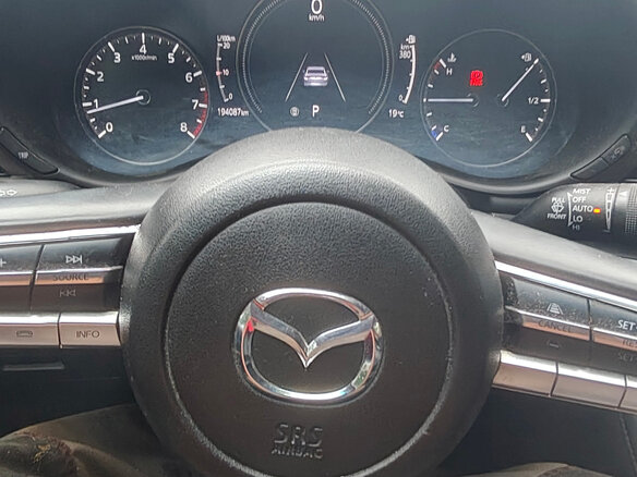 2019 Mazda 3 IV (BP), красный, 1650008 рублей - вид 13