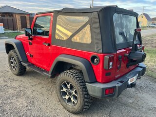 2008 Jeep Wrangler III (JK), красный, 2300000 рублей, вид 3