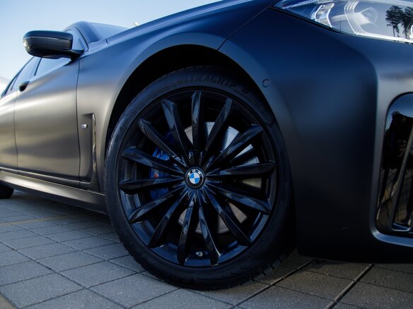 2020 BMW 7 серии 730d xDrive VI (G11/G12) Рестайлинг, чёрный, 7700000 рублей - вид 9