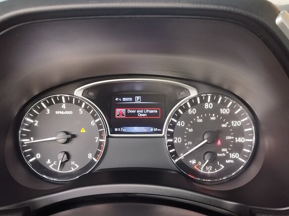 2017 Nissan Pathfinder IV Рестайлинг, чёрный, 2000000 рублей - вид 14
