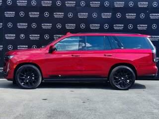 2023 Cadillac Escalade V, красный, 15000000 рублей, вид 3