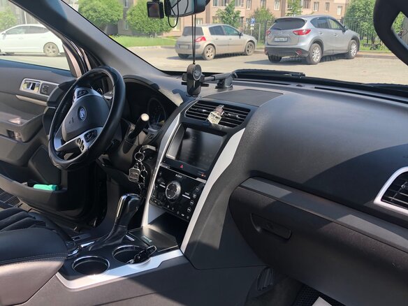 2013 Ford Explorer Sport V, чёрный, 2200000 рублей - вид 10