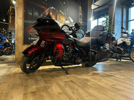 2022 Harley-Davidson CVO Road Glide, пурпурный, 3450000 рублей, вид 1