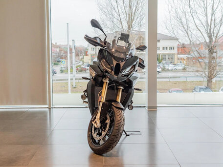 2024 BMW S 1000 XR, чёрный, 2849000 рублей, вид 2
