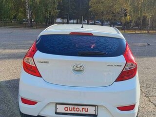 2014 Hyundai Solaris I, белый, 750000 рублей, вид 3