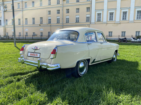 1961 ГАЗ 21 «Волга» 21В, бежевый - вид 3