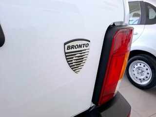 2024 Lada (ВАЗ) Niva Legend Bronto I, белый, 1541500 рублей, вид 4