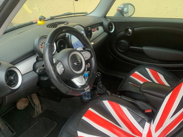 2009 Mini Hatch One II (R56), красный, 690000 рублей - вид 9