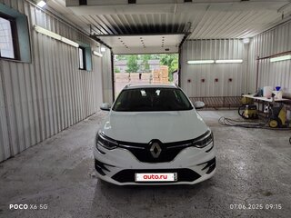2020 Renault Megane IV Рестайлинг, белый, 1500000 рублей, вид 1