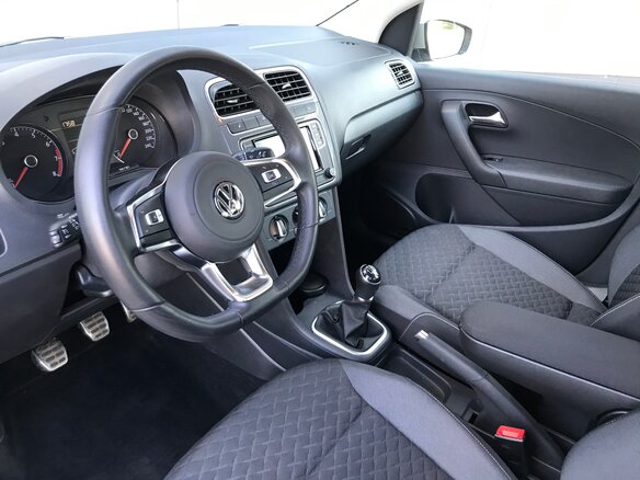 2018 Volkswagen Polo V Рестайлинг, серебристый - вид 12