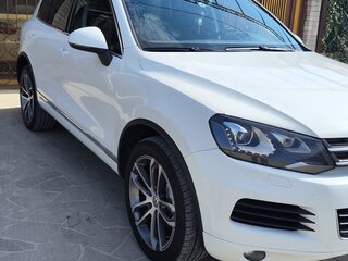 2012 Volkswagen Touareg II, белый, 2300000 рублей, вид 1