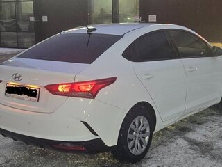 2021 Hyundai Solaris II Рестайлинг, белый, 1739000 рублей, вид 4