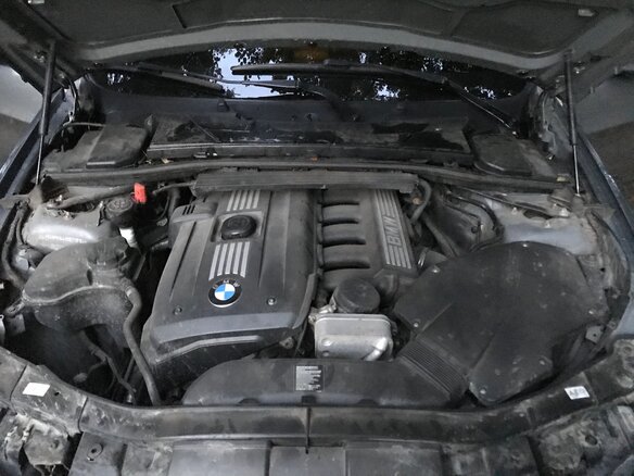 2011 BMW 3 серии 325i V (E90/E91/E92/E93) Рестайлинг, серебристый - вид 16