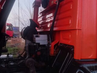 2005 КамАЗ 65115, оранжевый, 2000000 рублей, вид 3