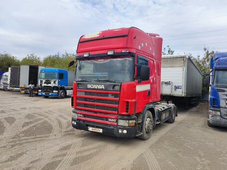 2002 Scania 4-Series, красный, 1150000 рублей, вид 1
