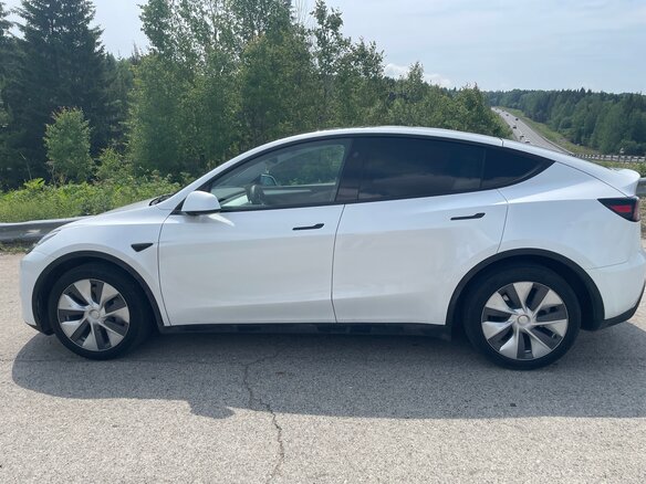 2023 Tesla Model Y Long Range Dual Motor I, белый, 4750000 рублей - вид 6