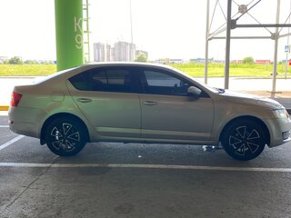 2014 Skoda Octavia III (A7), серебристый, 990000 рублей, вид 4