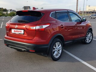 2017 Nissan Qashqai II, красный, 1800000 рублей, вид 5