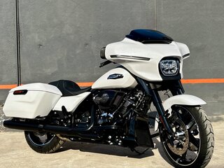 2024 Harley-Davidson Street Glide, белый, 3750000 рублей, вид 2