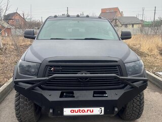 2010 Toyota Tundra CrewMax II, серый, 4500000 рублей, вид 2