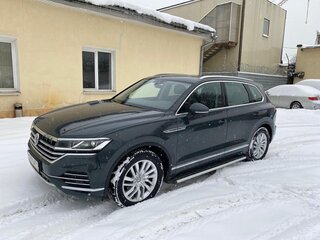 2019 Volkswagen Touareg III, зелёный, 4999000 рублей, вид 1