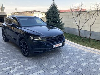 2018 Volkswagen Touareg III, чёрный, 4800000 рублей, вид 1