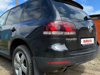 2007 Volkswagen Touareg I Рестайлинг, чёрный, 1050000 рублей, вид 4