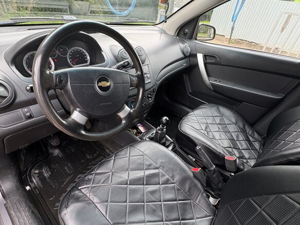 2010 Chevrolet Aveo I Рестайлинг, серый, 350000 рублей - вид 4