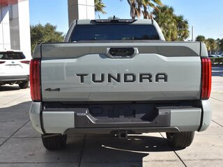 2025 Toyota Tundra CrewMax III, серый, 11958422 рублей, вид 4